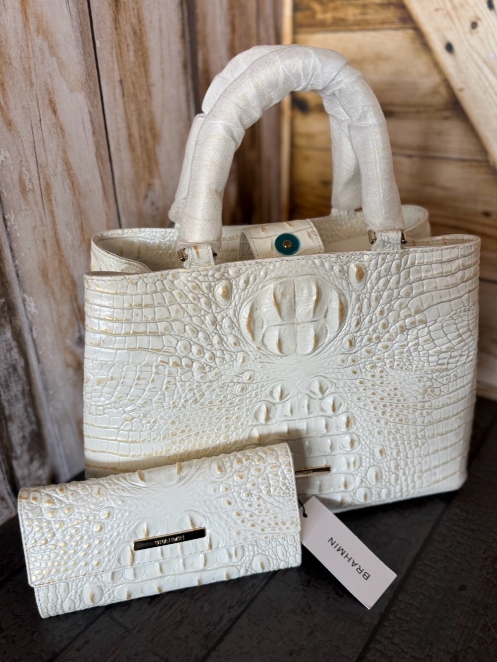Firm BRAHMIN Small Denise Chantilly Melbourne Leather Tote & Cordelia wallet NWT - Picture 8 of 12